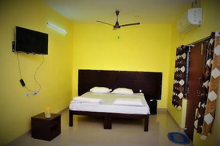Double Cottage A/C at Royal Residency — photo 6