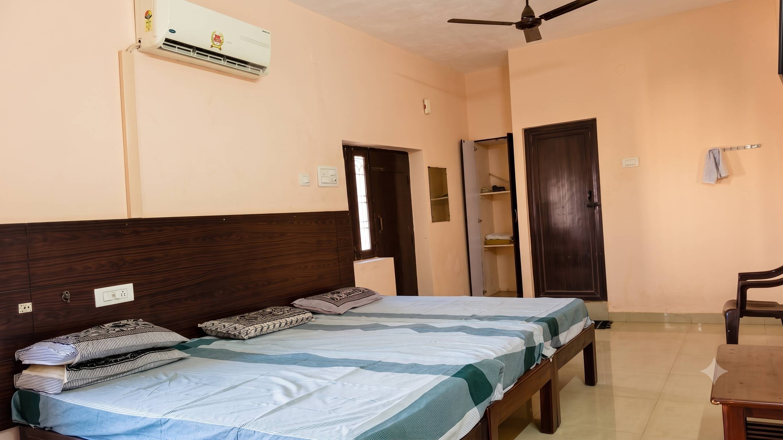 Triple Cottage A/C at Royal Residency — photo 5